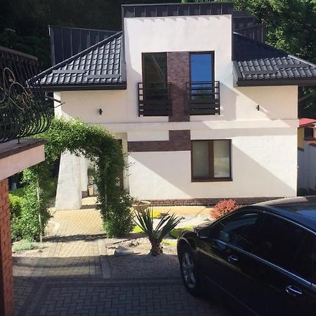 House In Lviv Villa ภายนอก รูปภาพ