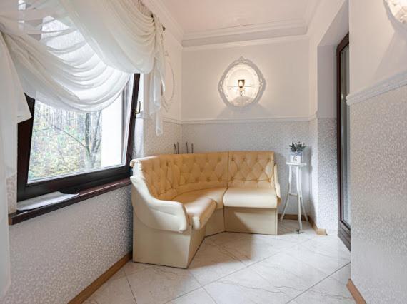 House In Lviv Villa ภายนอก รูปภาพ